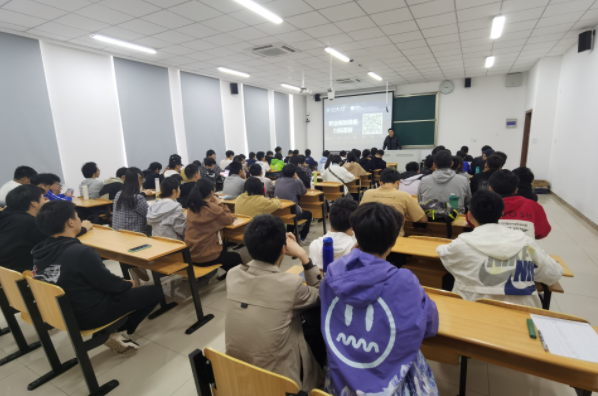 欧博ABG 欧博科技集团在南京理工大学网络空间安全学院举办职业生涯规划讲座